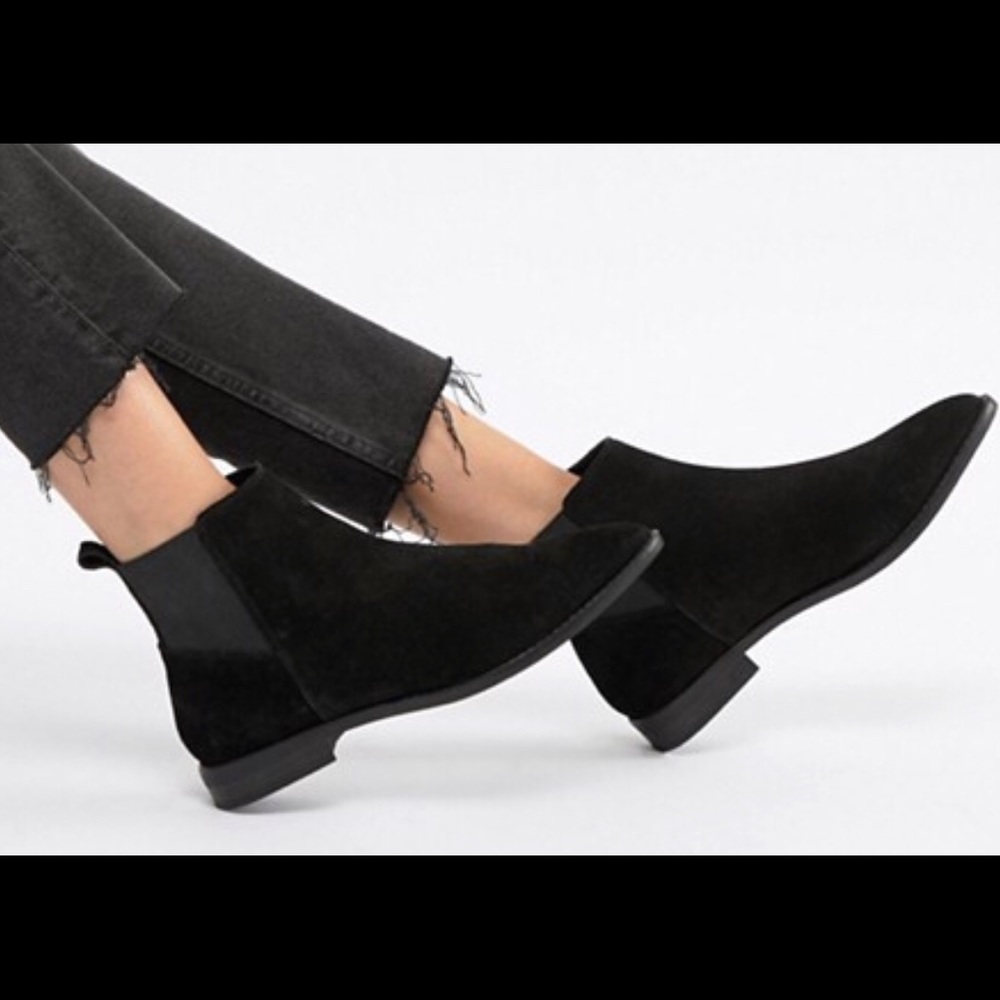 NEW Asos Black Suede Chelsea boots
